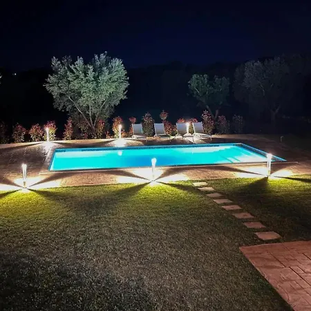 Violetta Villa Ostuni