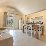 Violetta Villa