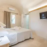 Violetta Villa *