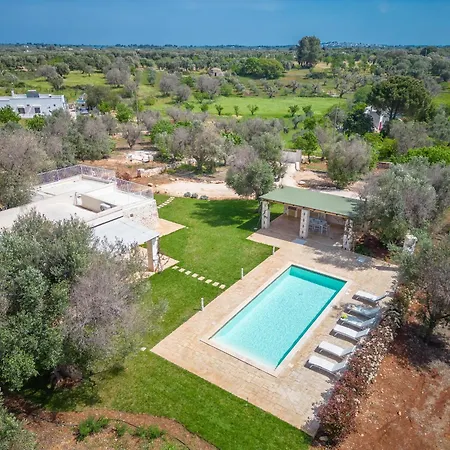 Violetta Villa Ostuni