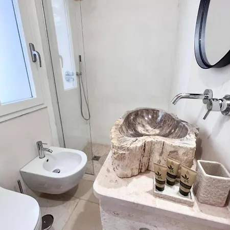 Violetta Villa Ostuni